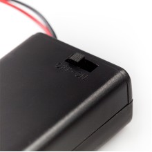 Battery Holder 2xAA with Cover and Switch